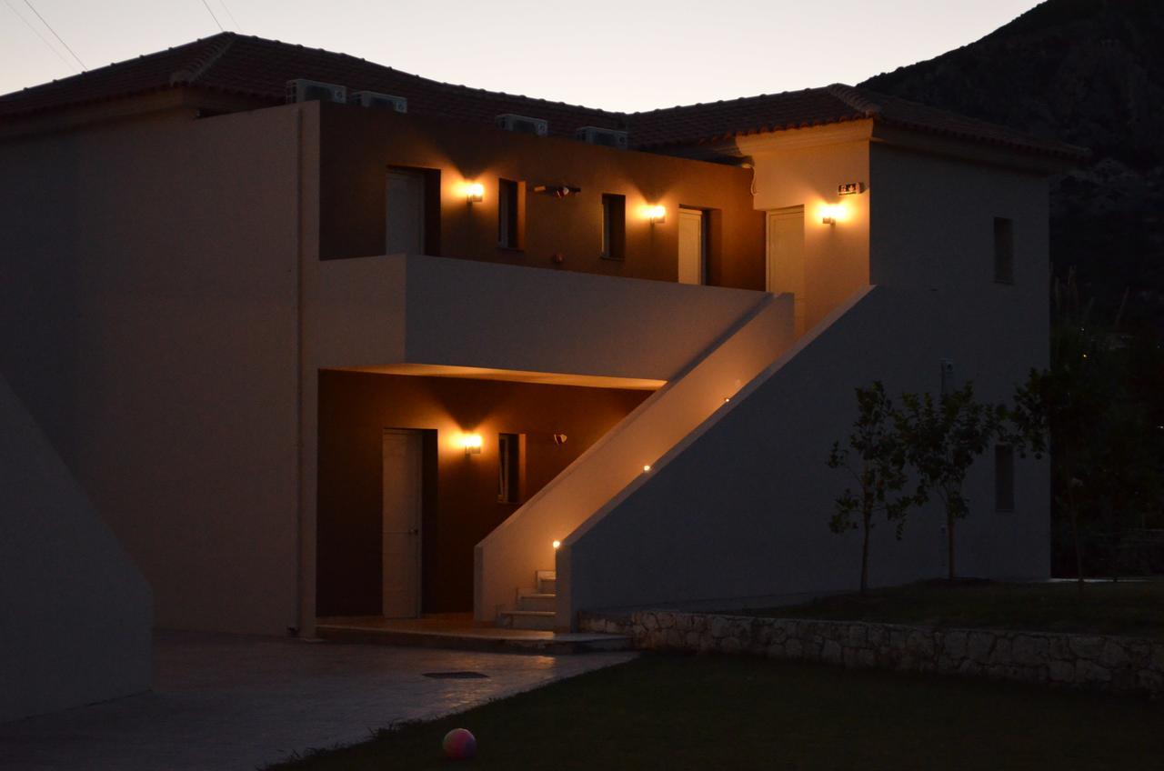 Aligis Studios Katelios Extérieur photo